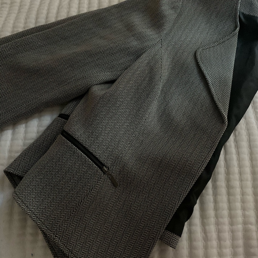 Tahari Houndstooth Blazer